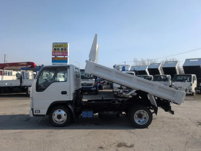 いすゞ エルフ TKG-NJS85AN(4WD)の写真8