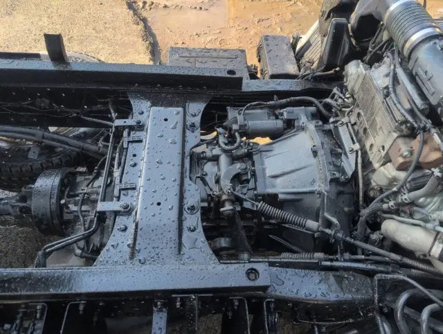 いすゞ エルフ TKG-NJS85AN(4WD)の写真22