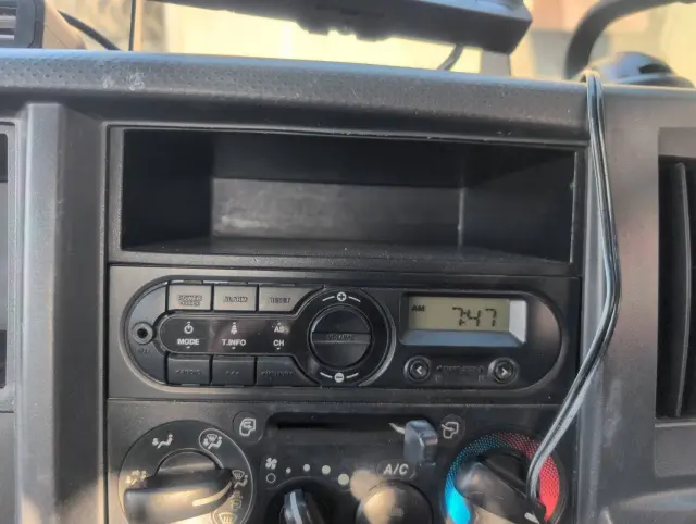 いすゞ エルフ TKG-NJS85AN(4WD)の写真44