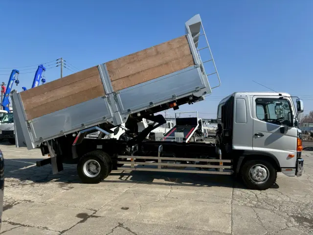 日野 レンジャー TKG-GD7JJAA(2WD)の写真5