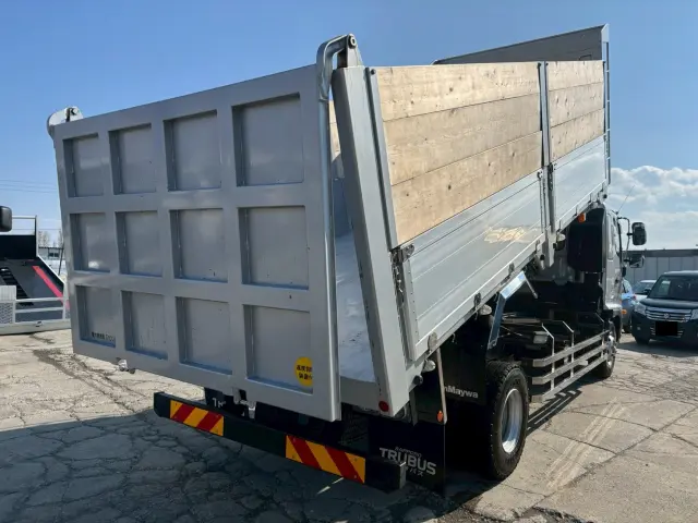 日野 レンジャー TKG-GD7JJAA(2WD)の写真9