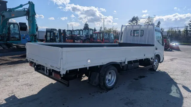 トヨタ ダイナ BDG-XZU344(2WD)の写真5