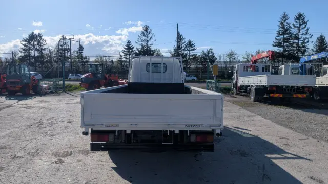 トヨタ ダイナ BDG-XZU344(2WD)の写真6