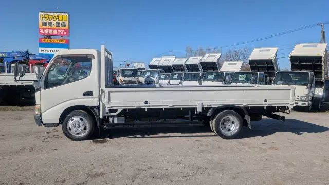 トヨタ ダイナ BDG-XZU344(2WD)の写真8