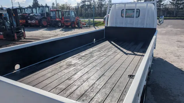 トヨタ ダイナ BDG-XZU344(2WD)の写真12