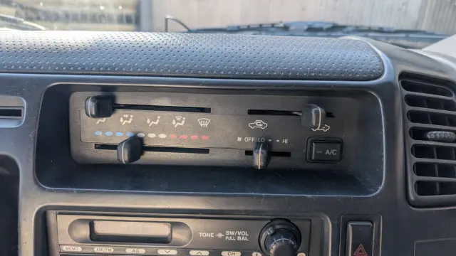 トヨタ ダイナ BDG-XZU344(2WD)の写真43