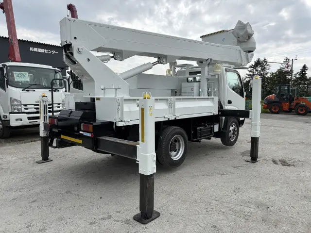 日野 デュトロ BDG-XZU354E(2WD)の写真5