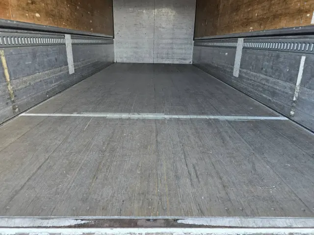 日野 レンジャー TKG-FC9JLAP(2WD)の写真13