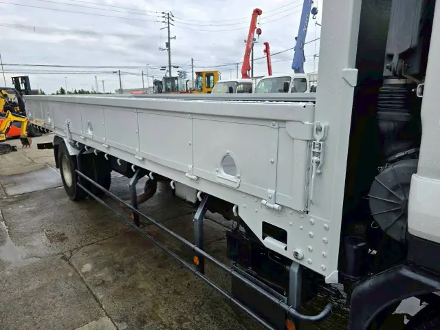 いすゞ フォワード TKG-FRR90S1(2WD)の写真11
