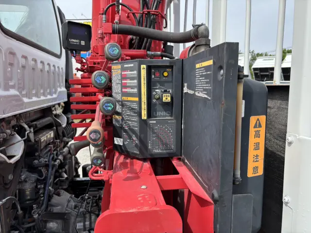 いすゞ フォワード TKG-FRR90S1の写真17