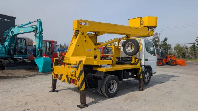 三菱 キャンター PA-FE73DB(2WD)の写真5