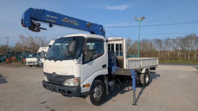 日野 デュトロ SKG-XZU650M(2WD)の写真1