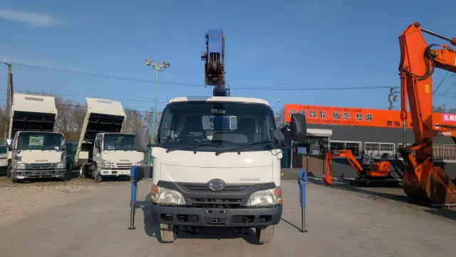 日野 デュトロ SKG-XZU650M(2WD)の写真2