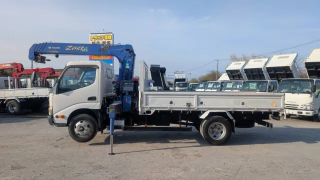 日野 デュトロ SKG-XZU650M(2WD)の写真8