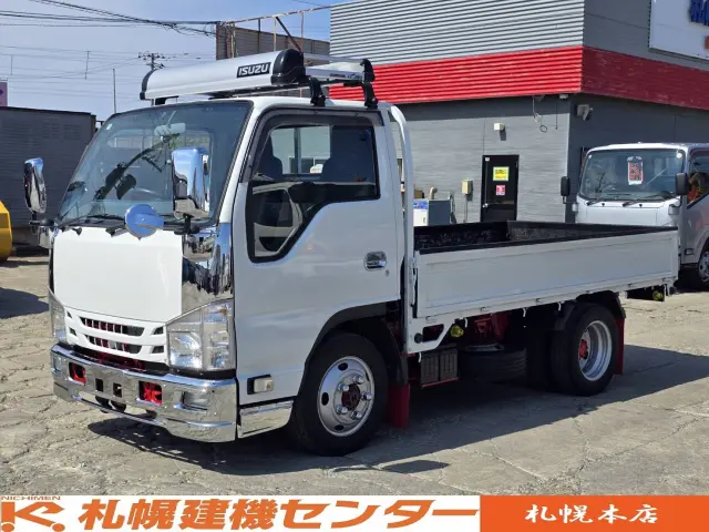 いすゞ エルフ TRG-NHS85A(4WD)の写真1