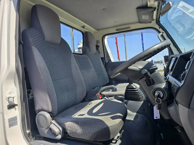 いすゞ エルフ TRG-NHS85A(4WD)の写真25