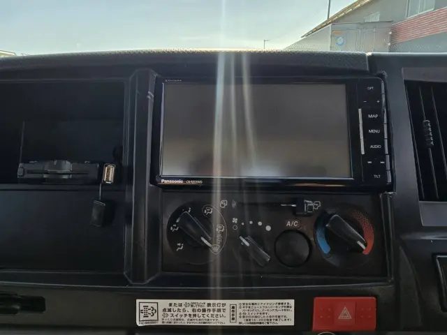 いすゞ エルフ TRG-NHS85A(4WD)の写真33