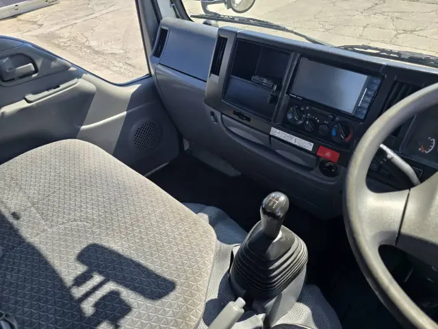 いすゞ エルフ TRG-NHS85A(4WD)の写真35