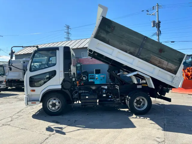 三菱 ファイター 2KG-FK72F(2WD)の写真5