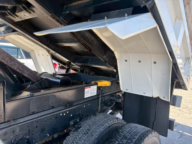 三菱 ファイター 2KG-FK72F(2WD)の写真14