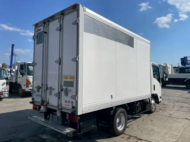 いすゞ エルフ TPG-NMS85AN(4WD)の写真8