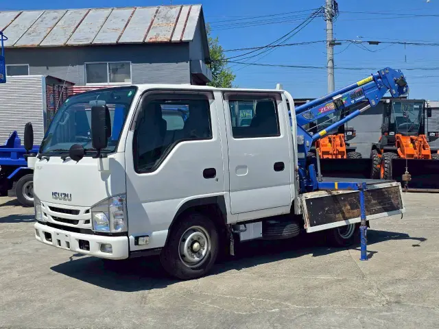 いすゞ エルフ TRG-NHR85A(2WD)の写真2