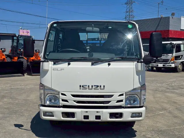 いすゞ エルフ TRG-NHR85A(2WD)の写真4