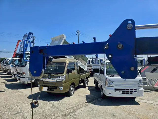 いすゞ エルフ TRG-NHR85A(2WD)の写真13