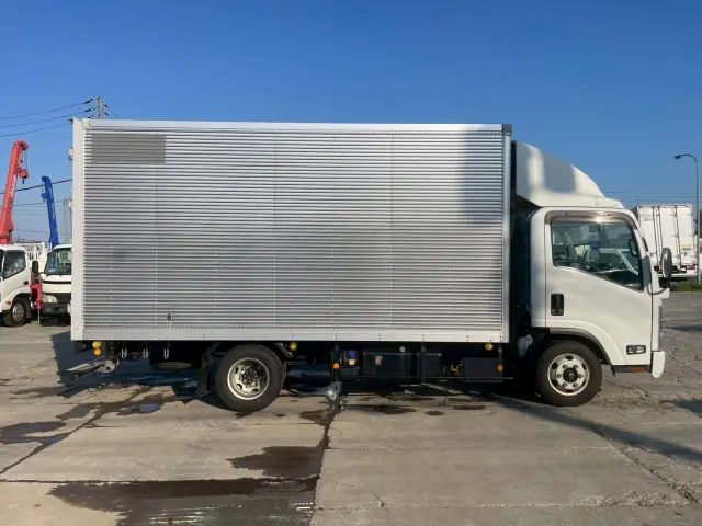 いすゞ エルフ 2RG-NPR88AN(2WD)の写真4