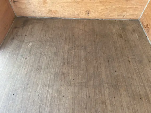 いすゞ エルフ 2RG-NPR88AN(2WD)の写真16