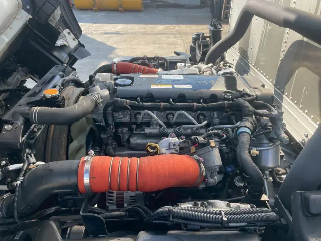 いすゞ エルフ 2RG-NPR88AN(2WD)の写真38