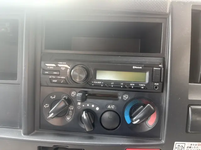いすゞ エルフ 2RG-NPR88AR(2WD)の写真34