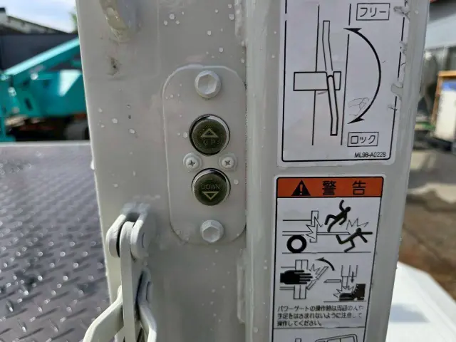 日野 デュトロ TKG-XZU675M(4WD)の写真15