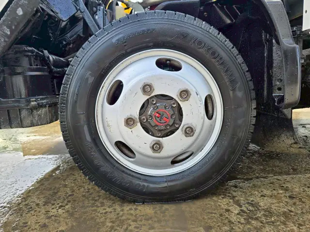 日野 デュトロ TKG-XZU675M(4WD)の写真32