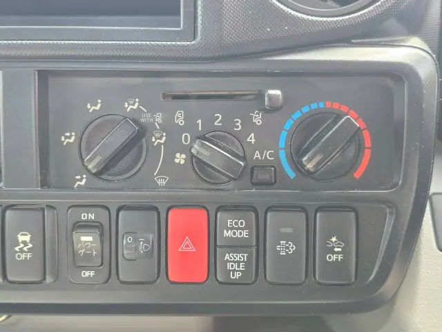 日野 デュトロ TKG-XZU675M(4WD)の写真39
