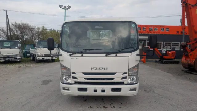 いすゞ エルフ 2RG-NPR88AR(2WD)の写真2