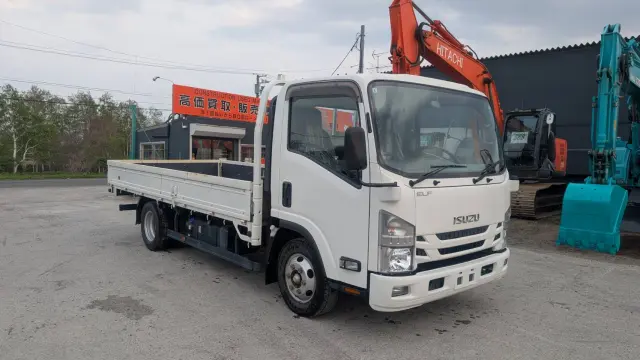 いすゞ エルフ 2RG-NPR88AR(2WD)の写真3