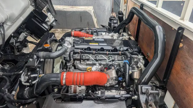 いすゞ エルフ 2RG-NPR88AR(2WD)の写真12