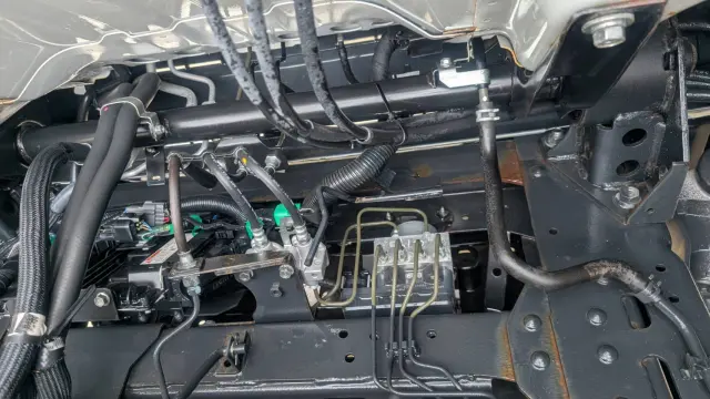 いすゞ エルフ 2RG-NPR88AR(2WD)の写真16