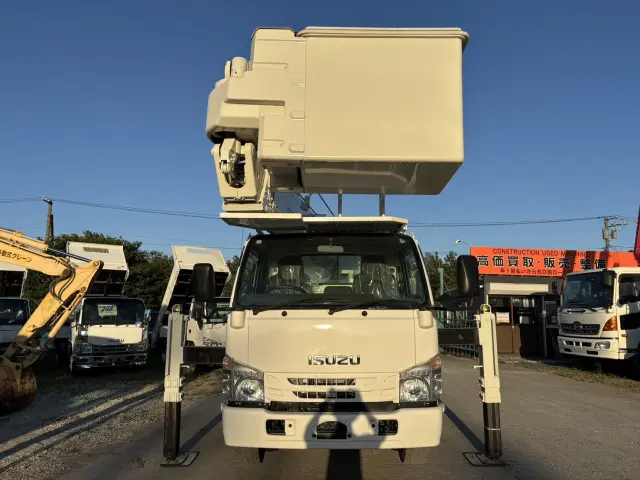 いすゞ エルフ TKG-NKR85YN(2WD)の写真2