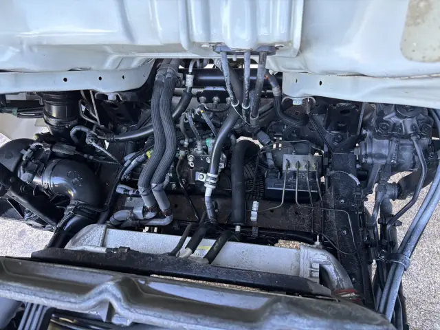いすゞ エルフ TKG-NKR85YN(2WD)の写真30