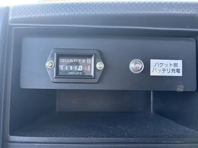 いすゞ エルフ TKG-NKR85YN(2WD)の写真46