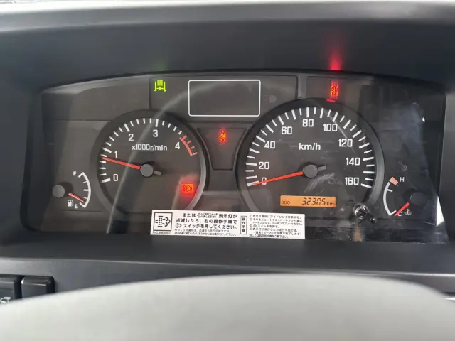 いすゞ エルフ TKG-NKR85YN(2WD)の写真48