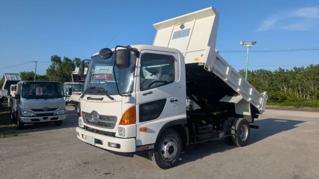 日野 レンジャー TKG-FC9JCAP(2WD)の写真1