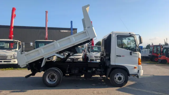 日野 レンジャー TKG-FC9JCAP(2WD)の写真4