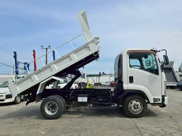 いすゞ フォワード TKG-FRR90S1(2WD)の写真4