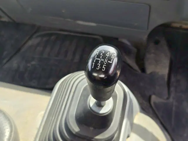 いすゞ フォワード TKG-FRR90S1(2WD)の写真28