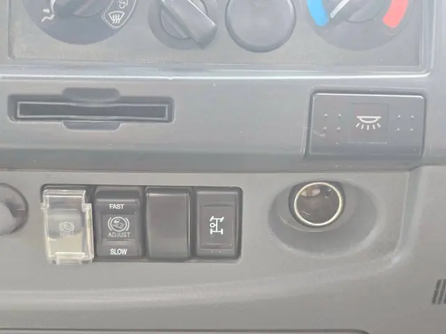 いすゞ フォワード TKG-FRR90S1(2WD)の写真32