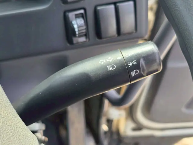 いすゞ フォワード TKG-FRR90S1(2WD)の写真36