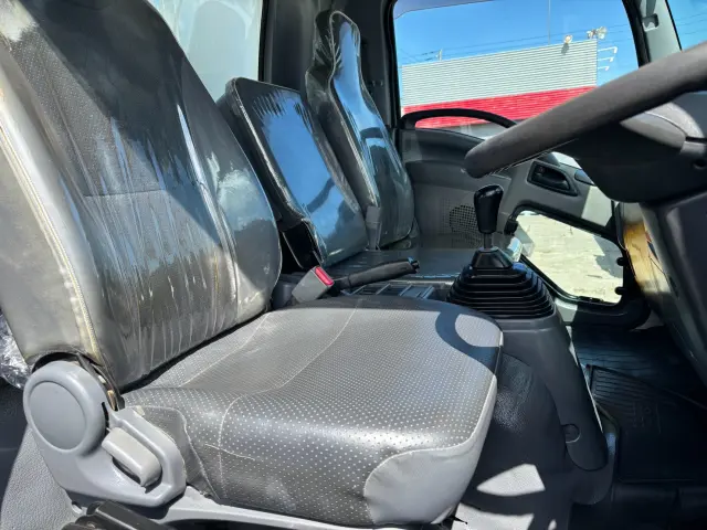 いすゞ フォワード TKG-FRR90S1(2WD)の写真33